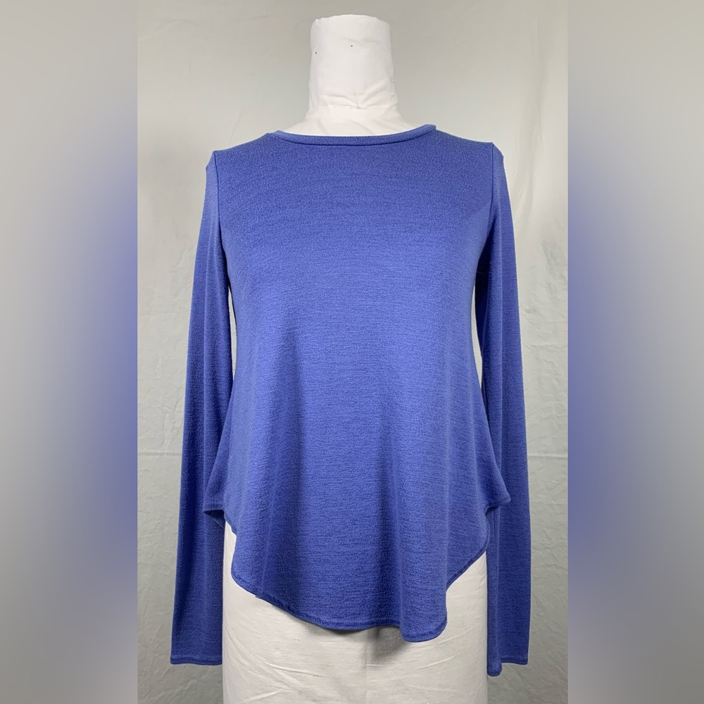 Wilfred‎ Free Aritzia Periwinkle Blue Long Sleeve Curved Hem Top - Size S